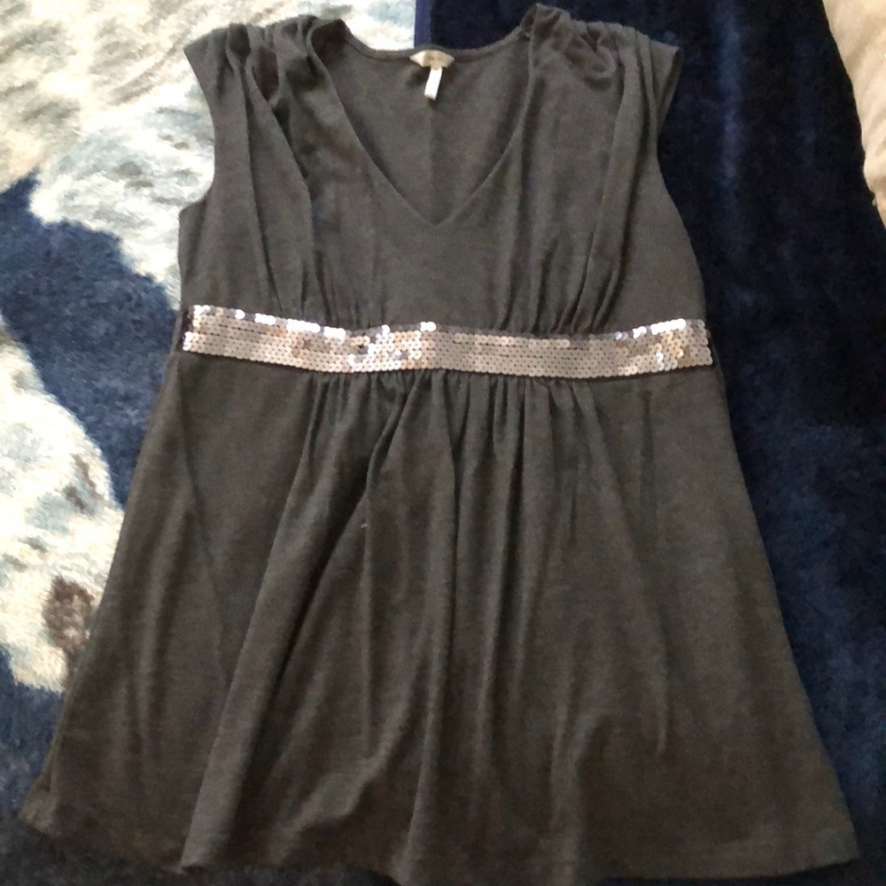 Sleeveless top